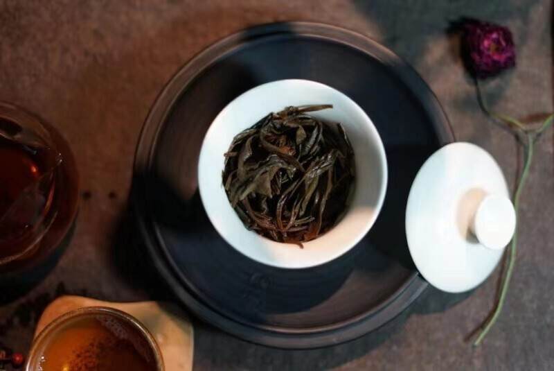 普洱茶的春秋配——优劣勾兑还是浓淡绝配？
