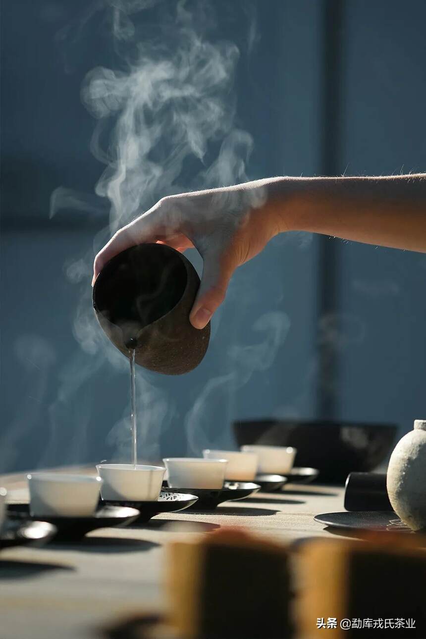 「戎茶学堂」换种说法讲，影响普洱茶味道的成因到底是什么？