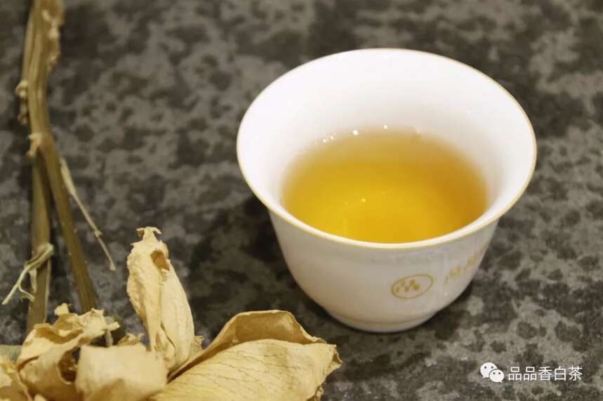 到底什么原因导致白茶的耐泡？