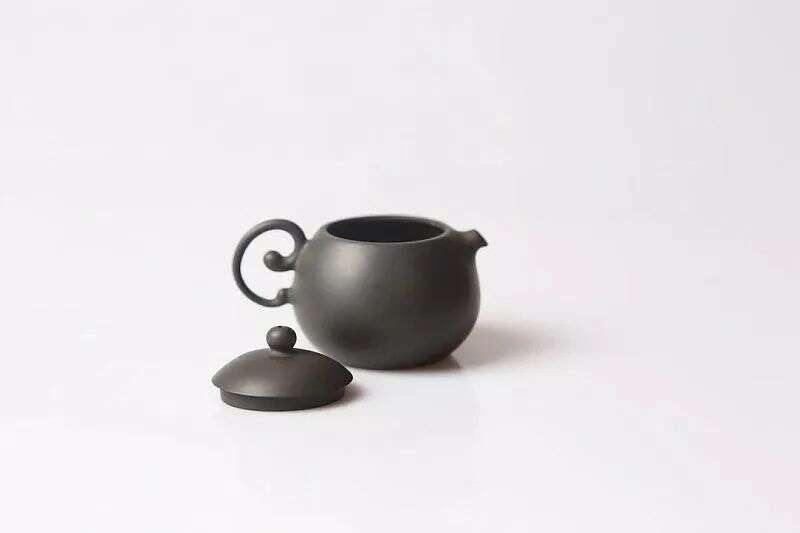 一把小壶，凝结着这个台湾茶人所有妙思