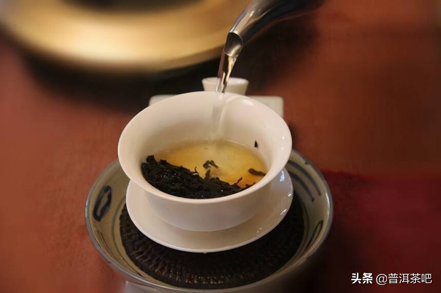 盖碗泡茶，紫砂壶泡茶的特点