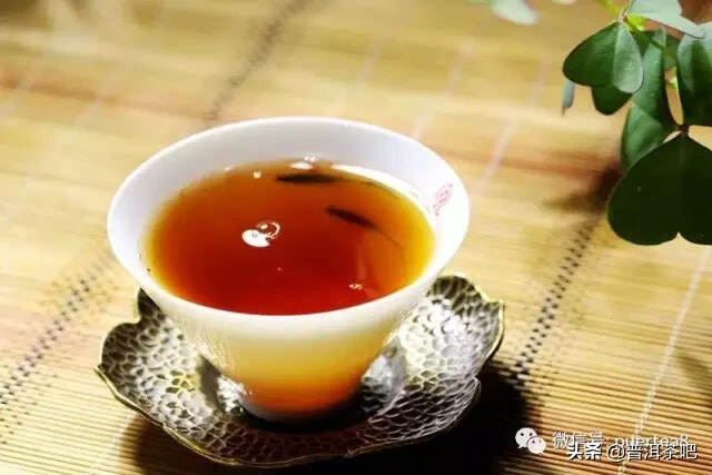 选购秋冬最适合的饮品：普洱熟茶