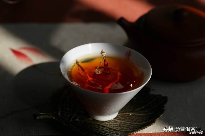 生熟普洱茶都以哪种香型为主导？