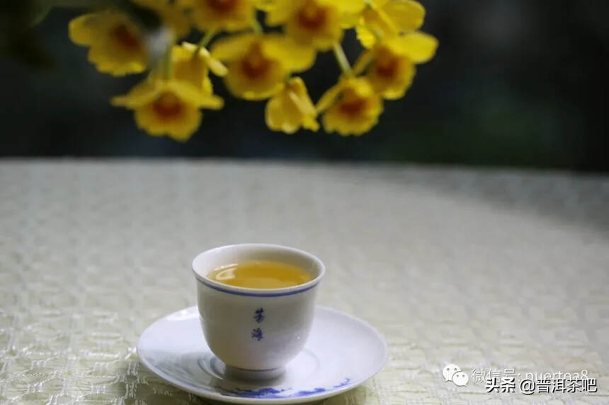普洱茶茶汤的粘稠度该怎样分辨？