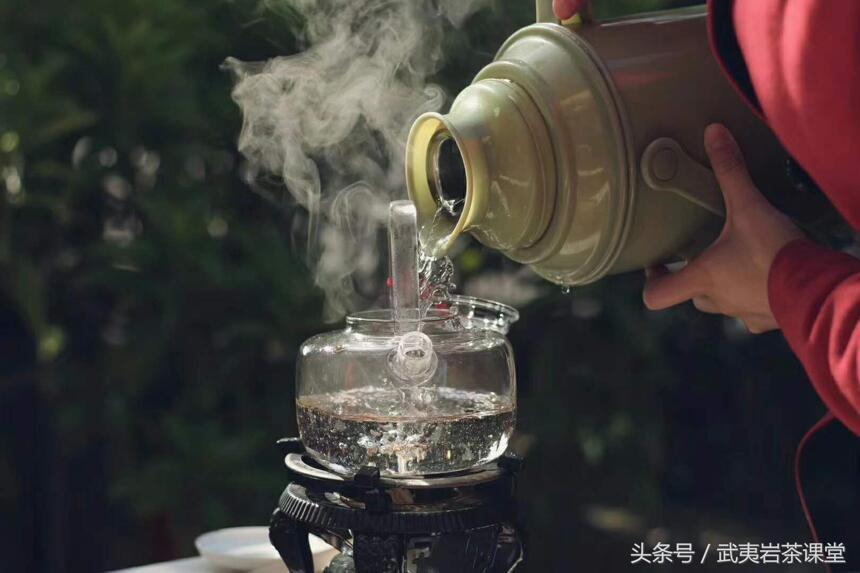 长期喝茶，是一种什么样的体检？平生茶炉为故人，一日不见心生尘