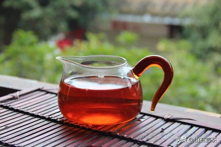 红茶加工中叶内物质化学变化原理及对品质的作用