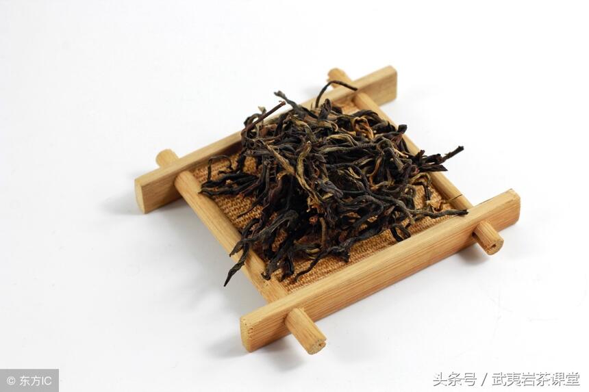 如何区分岩茶的清香型、传统型和浓香型？