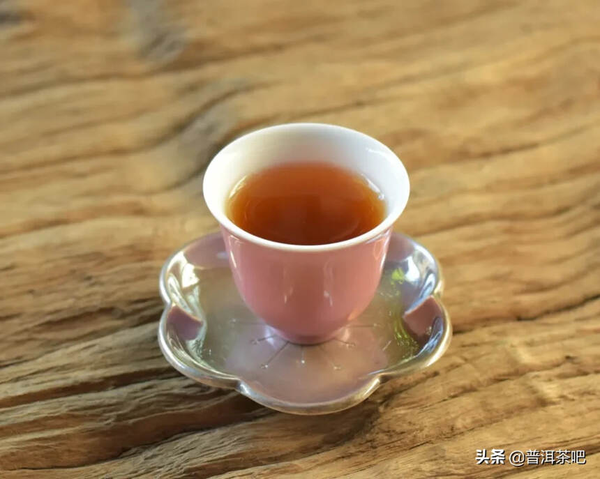易武古曼撒古树晒红滇红茶，用一杯茶的温暖 寻梦易武国色天香