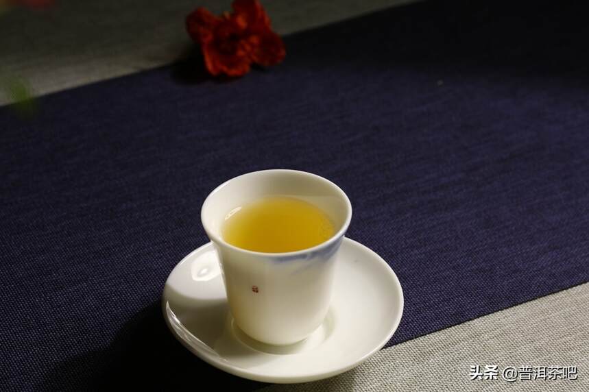 茶汤滋味是茶叶所含各种呈味物质的综合反映