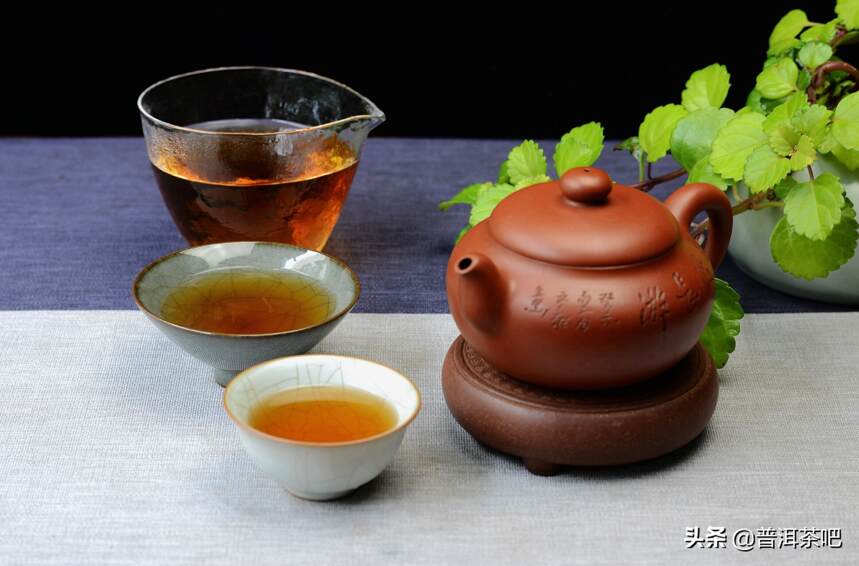 如何通过茶汤，鉴别普洱茶的好坏？