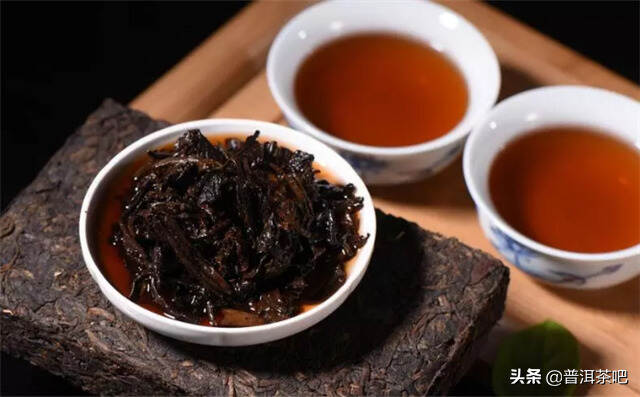 如何区分普洱熟茶的堆味和仓味？