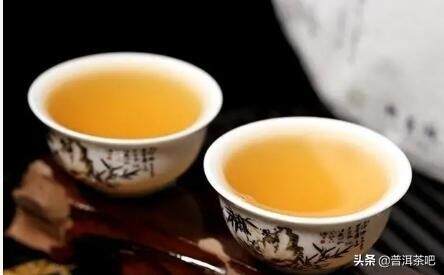 一杯香浓汤醇的普洱茶，其化学成分是怎样的？