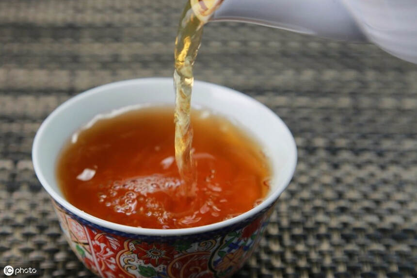 如果说绿茶代表中国，那么红茶则可以代表世界