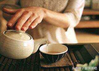 古人通过一杯茶就可以看到一个人的品味，比算命的准多了