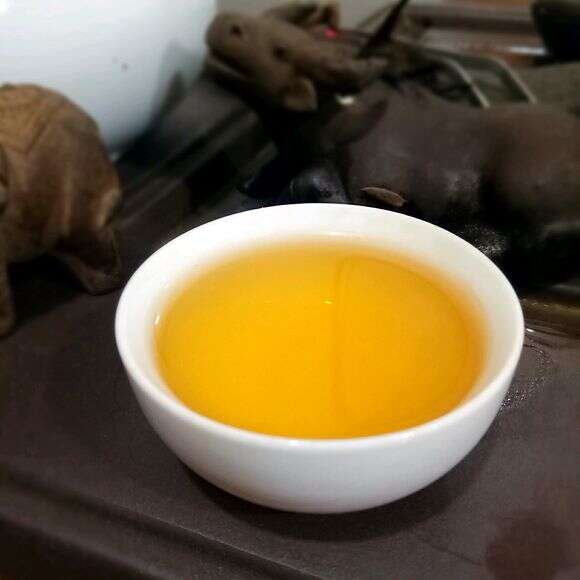武夷岩茶品种茶传记：欲罢不能黄观音，今年能饮一杯否？