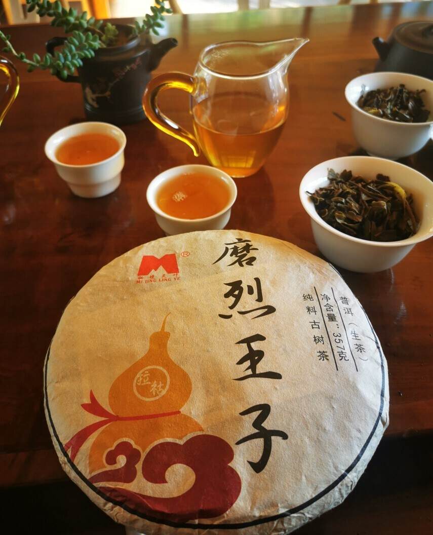 在中国，饮茶是一种文化，更是一种习惯。