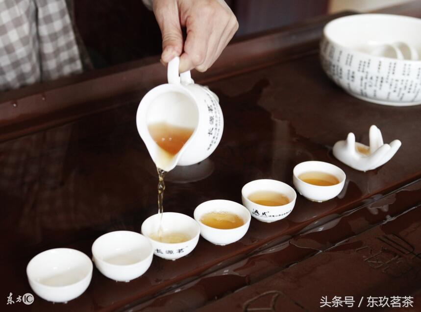 这10条喝茶的规矩，让你了解喝茶基本礼仪（下）