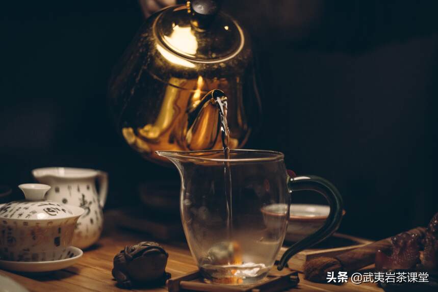 为什么茶叶店喝的茶叶跟买回家的茶叶喝起来口感差距这么明显？