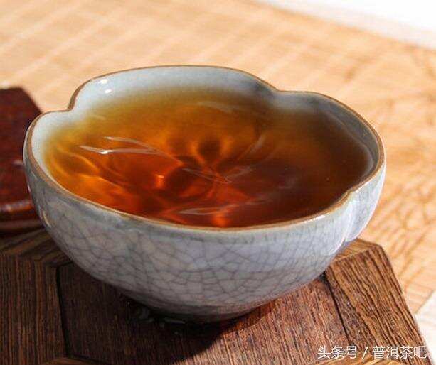 普洱茶的纯料和拼配，你看好哪个？