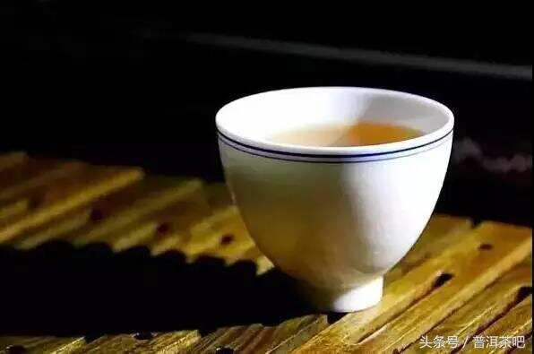 辨识普洱茶的的一个重要指标：生津