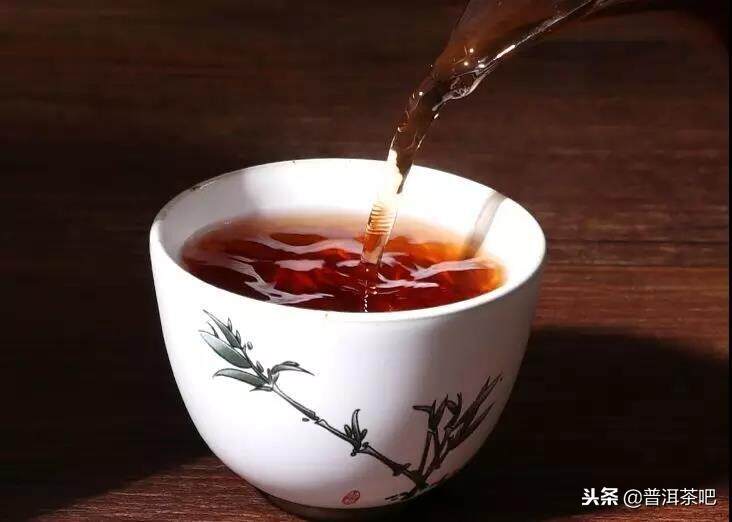 如何冲泡好不同年份的普洱熟茶？