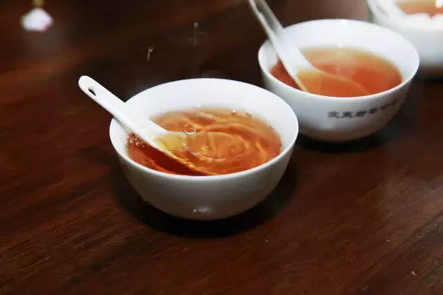 武夷岩茶：一口茶品一方水土，一方水土成就一泡茶的筋骨