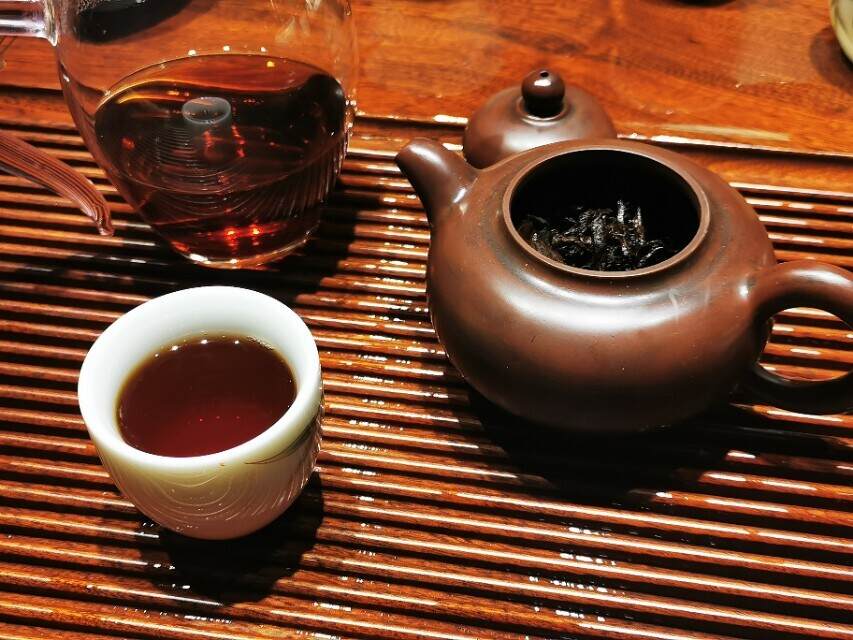茶，是一种饮品，她能给人带来愉悦、带来健康。