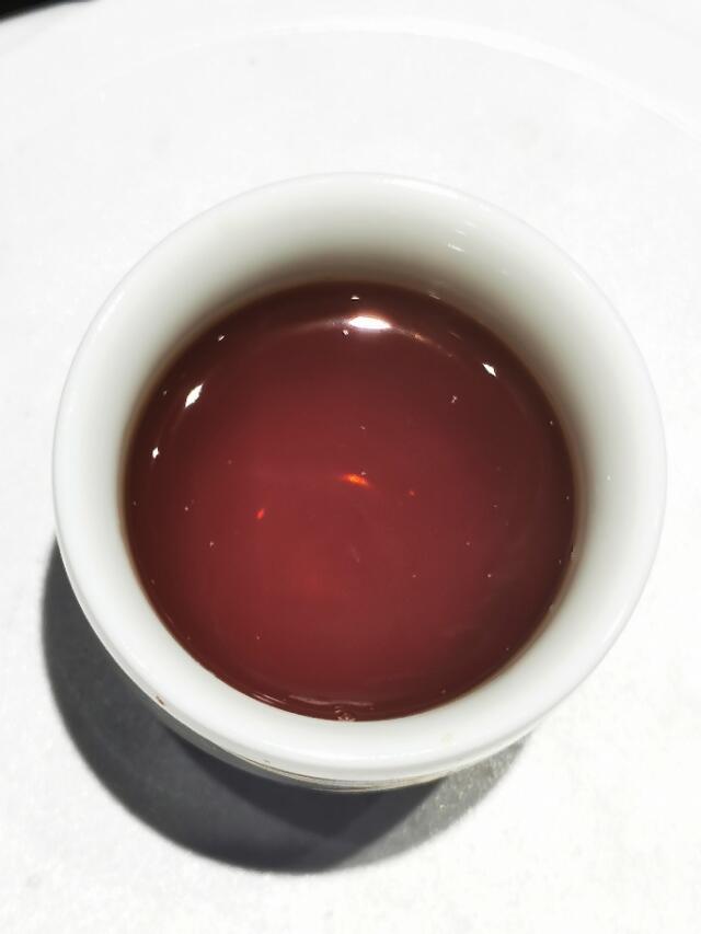 普洱茶汤表面为何有一层油状物，到底是什么？