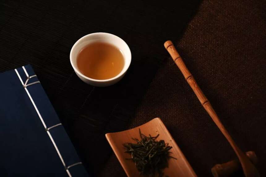 茶小菓丨什么是普洱茶？普洱茶的制作工艺？