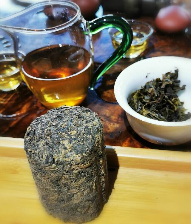 竹筒茶的魅力：竹筒茶又被叫做“女儿茶”喝一泡竹甜与茶香