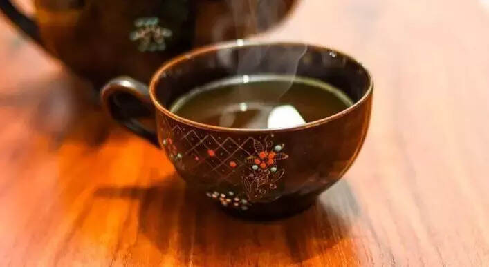 茶价“不同”，茶农怎么办？