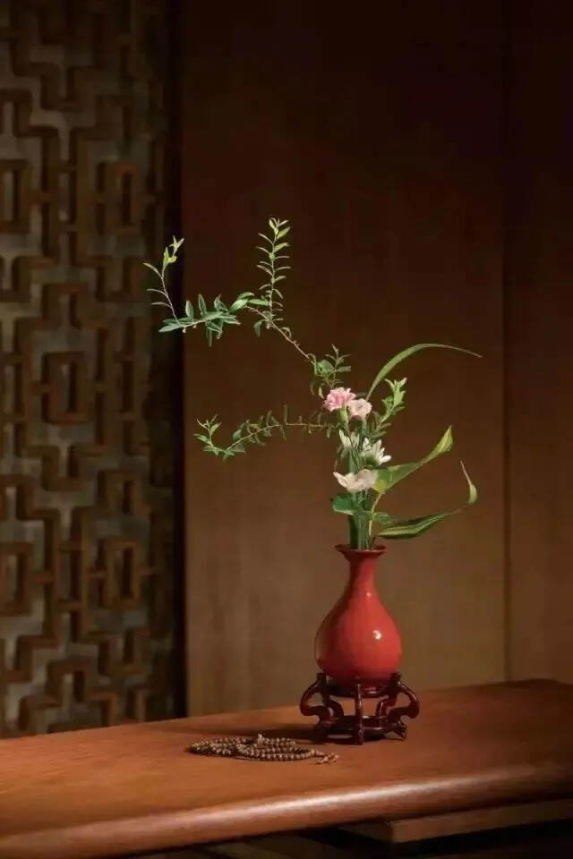东方之美的花器与花