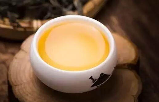 茶可不能乱撬，教你普洱茶专业撬茶的方法