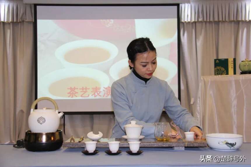 茶事报 | 星斗山一路飘红，武汉迎来年度最红“茶事”