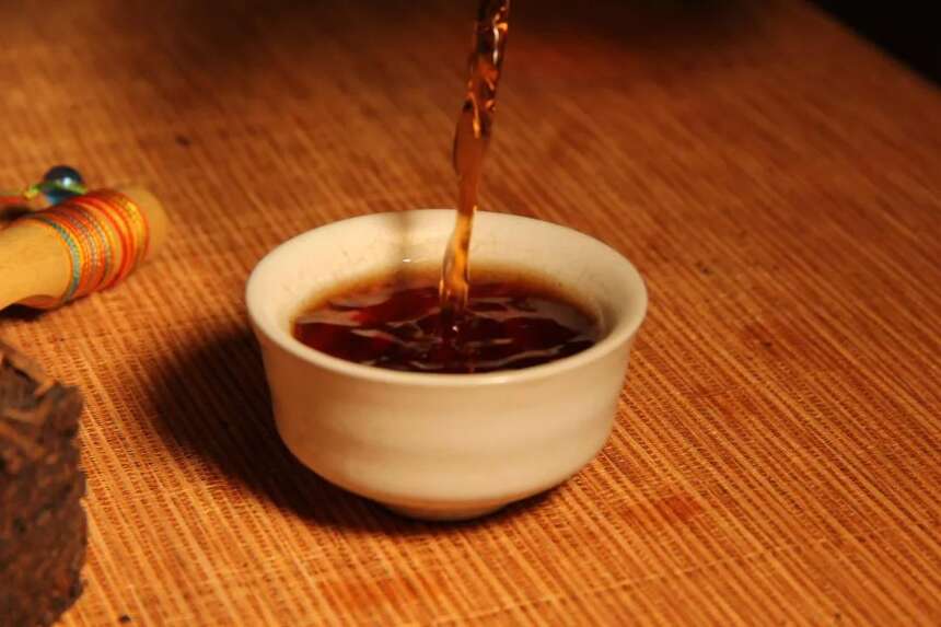 普洱茶性是温是寒，你的体质能喝吗？
