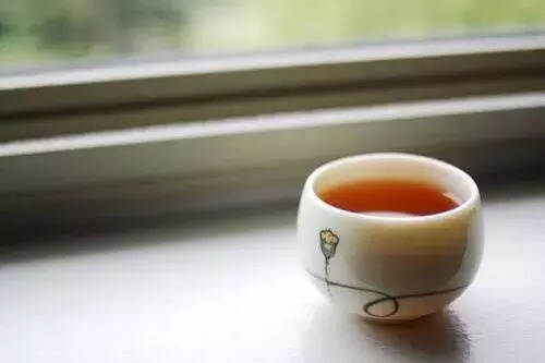 一个人，喝茶，静心