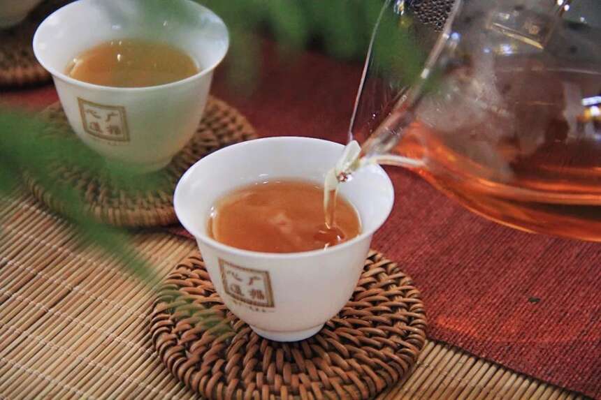 白茶“甜”的原因在哪？100°C沸水和低温冷泡，哪个会更甜？