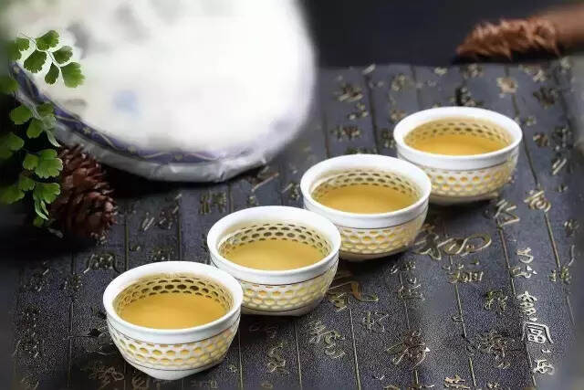 喝普洱茶容易饿，是因为茶“刮油”吗？