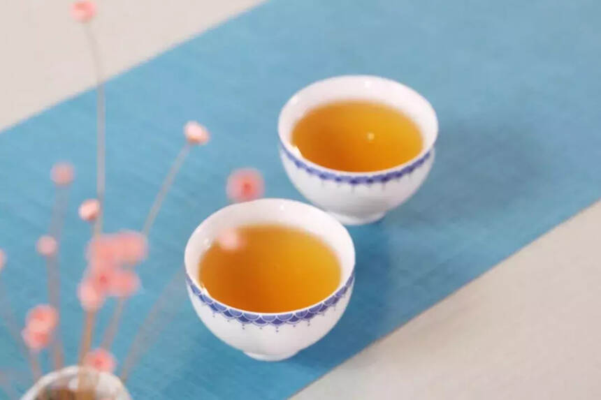 茶味人生：老白茶的甜润，是旧时光的美好