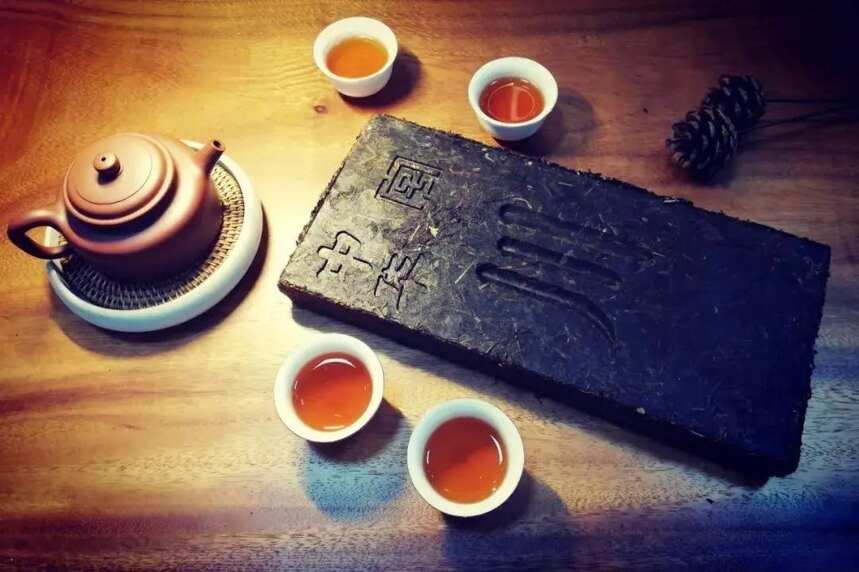重振雄风：湖北咸宁把传统砖茶打造成百亿产业