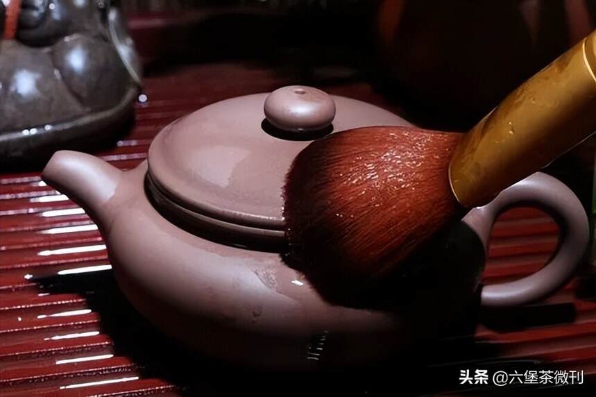 茶壶上的茶渍怎么处理？