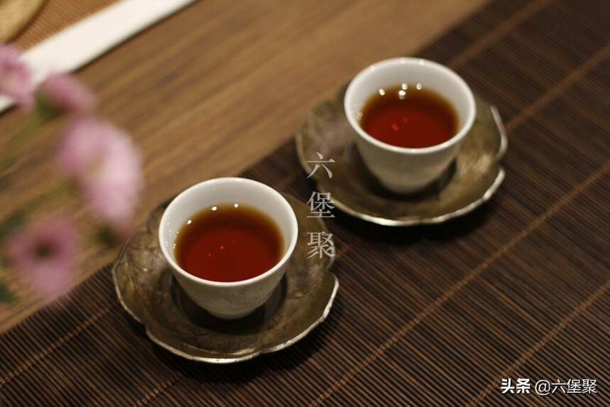 挑选六堡茶时，掌握这几个小技巧，购买到更优质的茶叶！