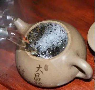 (真相)“茶泡沫”是茶叶亲生的