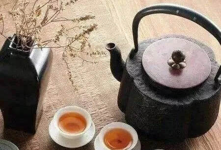 不懂辨别一款茶是否含有添加剂？这4条超级干货送给您！