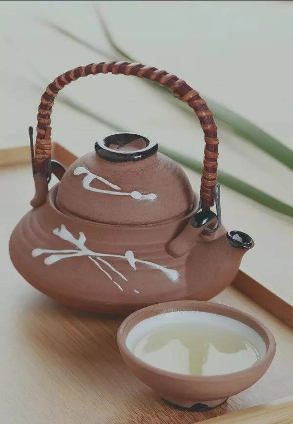 与茶相伴，受茶雕琢