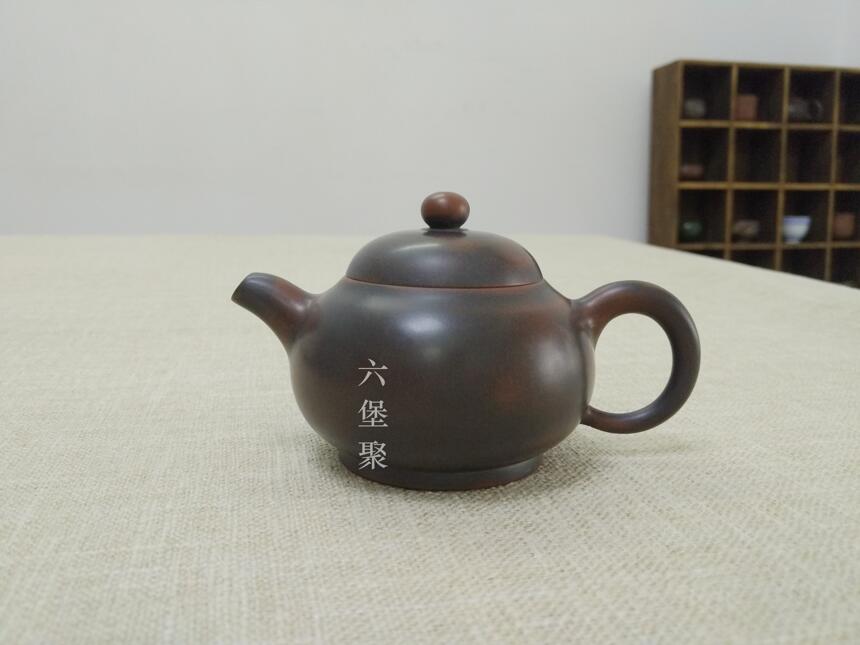 「拍卖」几把适合泡老茶的坭兴陶小壶，低价开拍