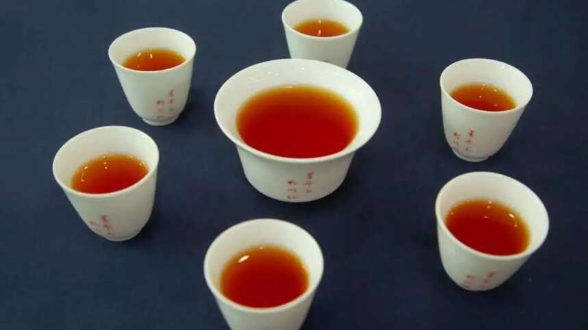 当红不让！利川红、宜红茶参展2021国际茶日（湖北）活动