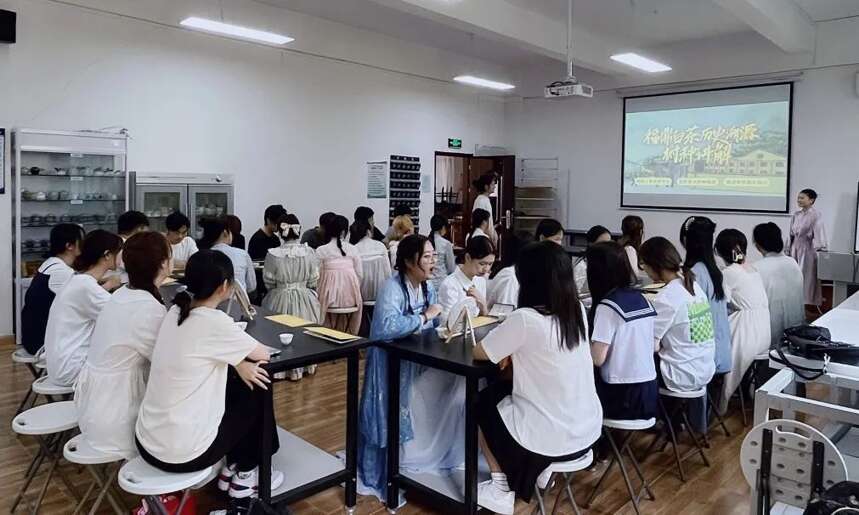 第三届国际茶日，广福心道走进广东生态工程职业学院