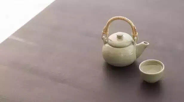 一张纸巾，测出你的茶是否有香精？