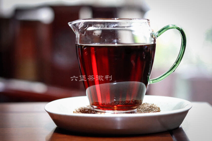 茶圈热议：六堡茶的少数派之明星茶，值得收藏吗？